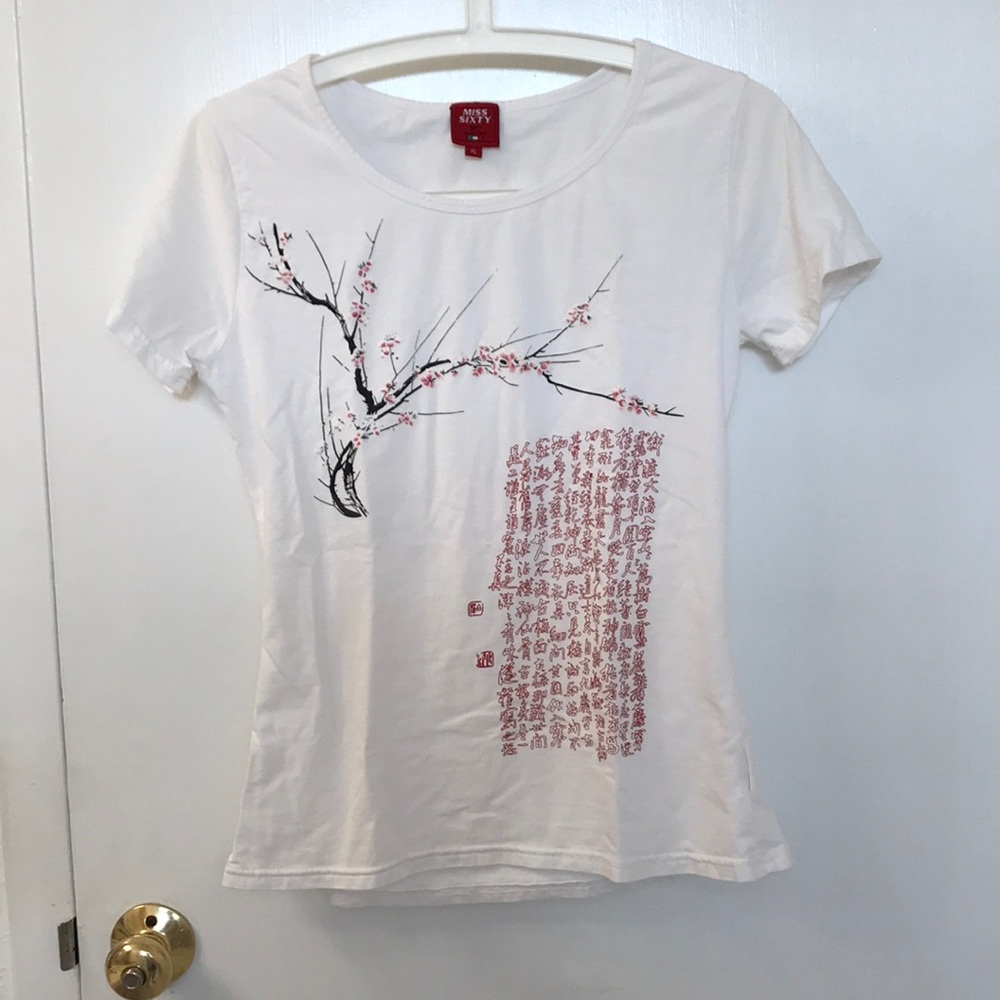 White graphic tee